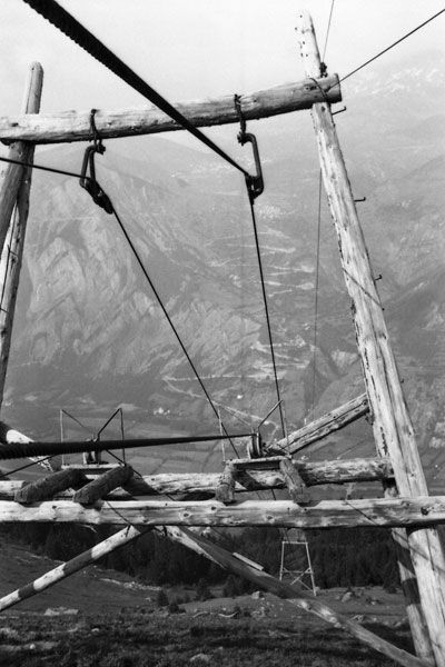 Un pylône du monte-charge 1969